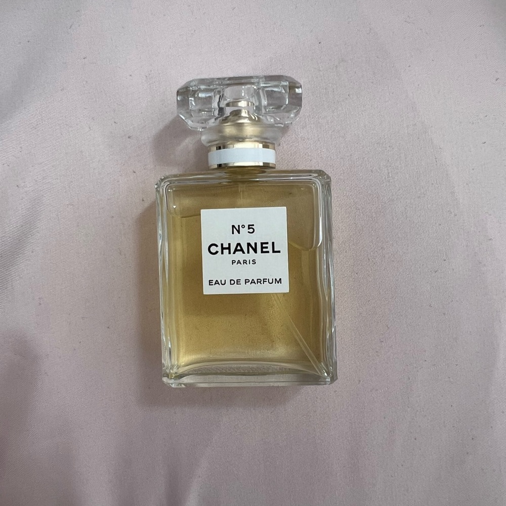Chanel n5 perfume